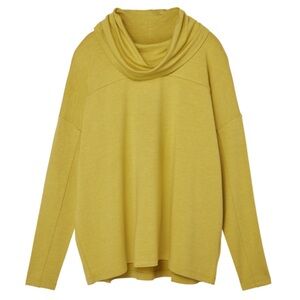 Bright moss cabi Ease Turtleneck